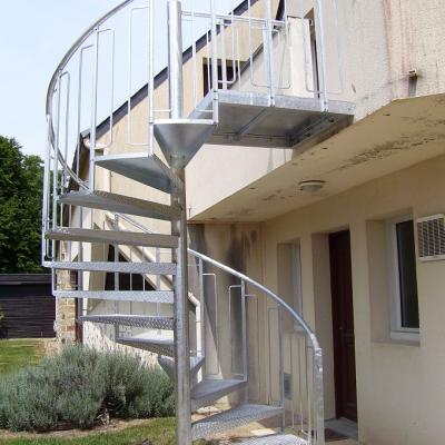 escalier métal en colimaçon galvanisé