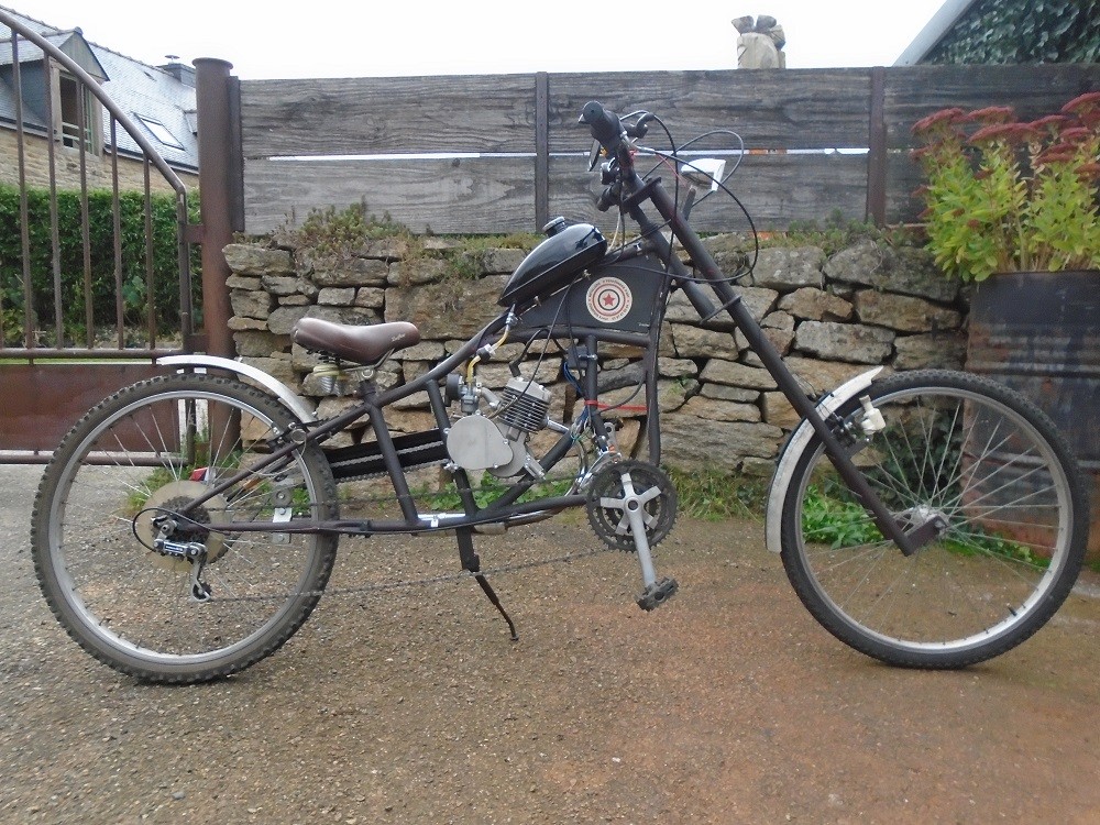 Vélo chopper motorisé