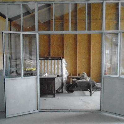 verrière métallique avec porte double vantaux extérieure sablée, métallisée