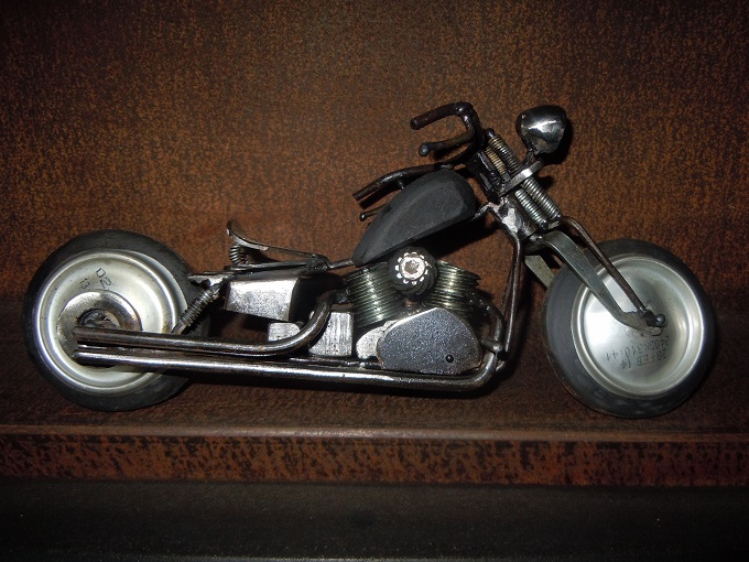 moto miniature métallique