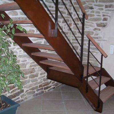 escalier fer et bois sur Larré Morbihan
