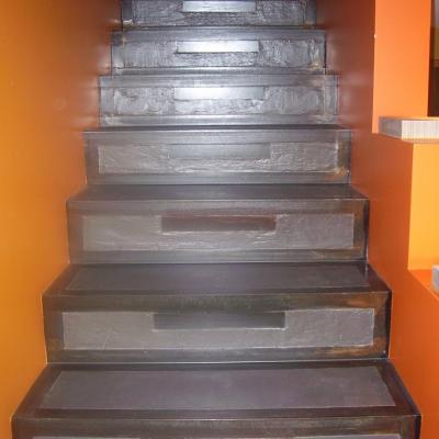 habillage métallique d'un escalier béton Nostang Morbihan